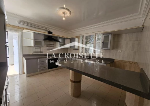 villa À Louer à ARIANA - Villa S+4 avec piscine à La Soukra - Immobiliere.tn - Photo 6