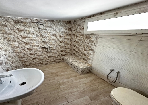 À vendre  Villa sur deux niveaux