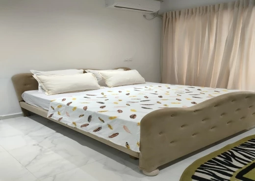 Appartement À Vendre à SOUSSE - Studio Haut Standing, Pieds dans L'eau En Vente à Soviva, Chott Mariem - Immobiliere.tn