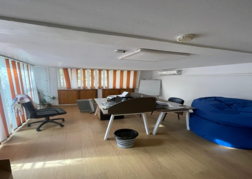 Villa bureautque  à Alain Savary