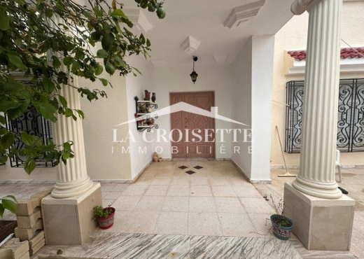 Villa S+3 à Gammarth Village