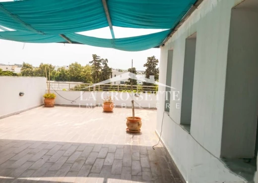 villa À Louer à TUNIS - Triplex s4 avec piscine à Gammarth - Immobiliere.tn - Photo 10