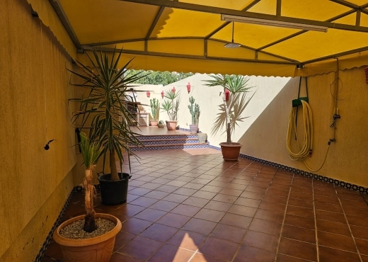 a vendre une villa a Akouda