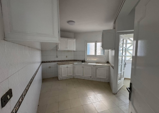 📍RIADH AL ANDALOUS  : APPARTEMENT S+4  À LOUER