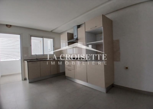 s3 à La Soukra ZAL1673