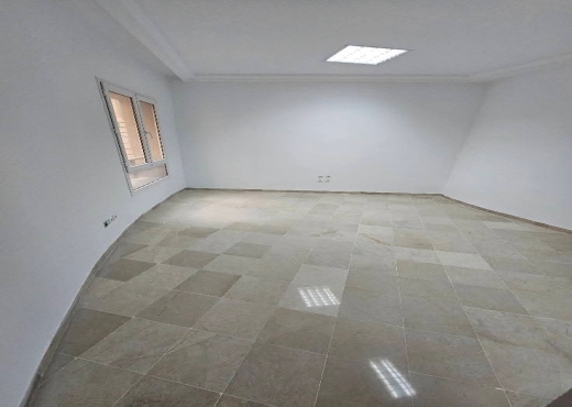 📍 BORJ BACCOUCHE - ARIANA : BUREAU H+4 À LOUER