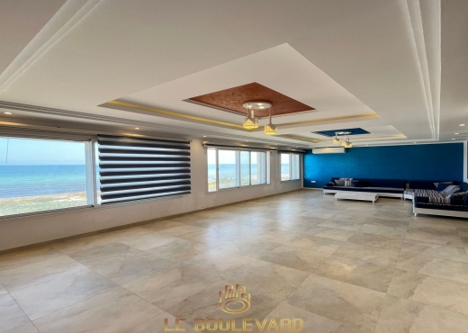 A vendre villa pied dans l'eau