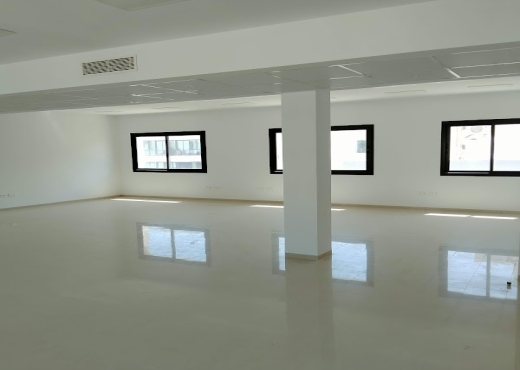 Super bureau 160 m² en open space au lac 2