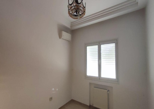 APPARTEMENT S+3 AU RDC A SOUKRA