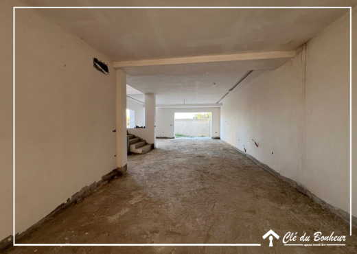 des villas inachevée à rue du parc - la soukra