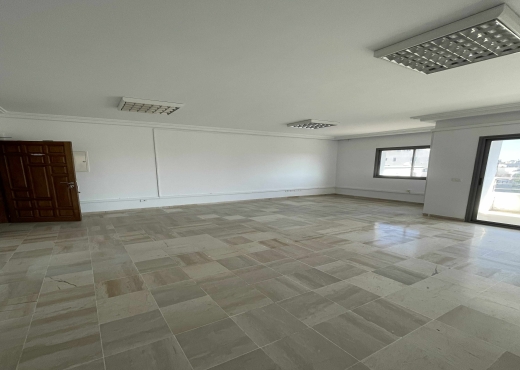 3 Etages bureautiques à louer