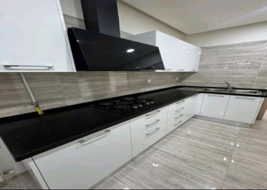 📍 ENNASR 2 : APPARTEMENT S+2 HAUT