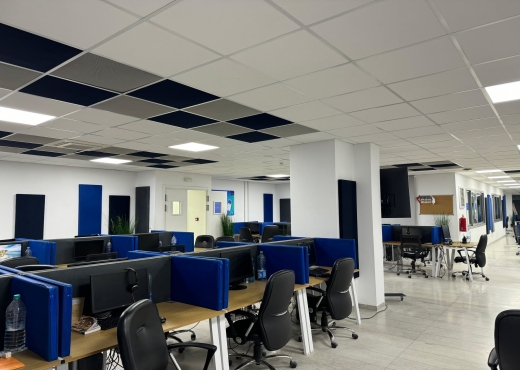 SUPER BUREAU 1410 M² AU LAC 3 KRAM