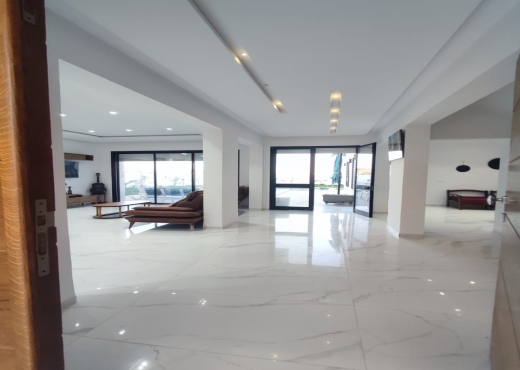Luxueuse villa avec piscine à Kéli