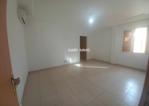 A vendre Appartement S4 El Menzah7