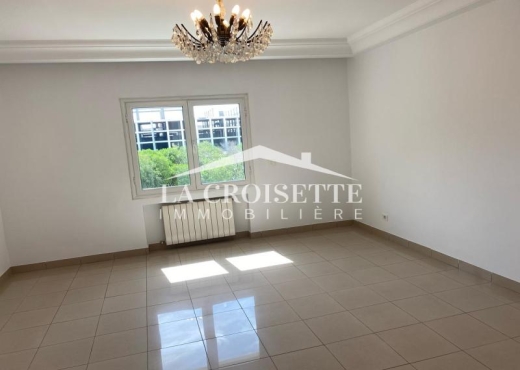 Appartement S+3 à La Marsa MAL1555