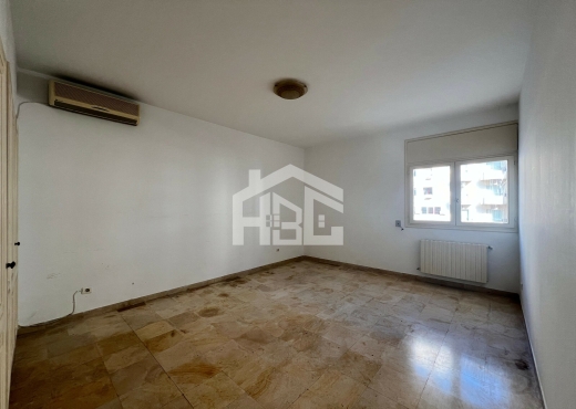 A vendre S+3 de 175 m² à Ennasr 1