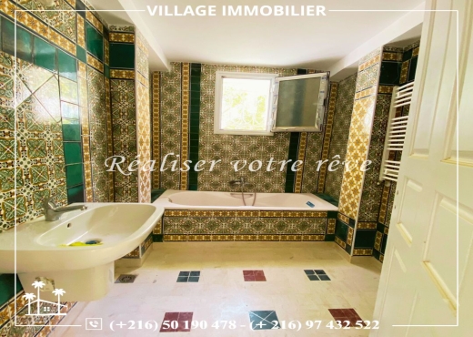 Villa avec piscine à vendre V.006