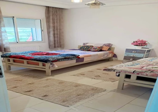 Appartement À Louer à TUNIS - Excellent S4 meublé Neuf Cité Palmeraies à l'année - Immobiliere.tn - Photo 10