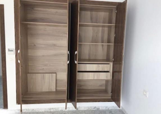 📍 ENNASR 2 : APPARTEMENT S+3 À LO