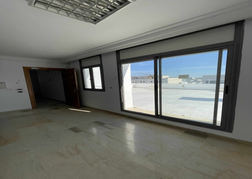 3 Etages bureautiques à louer