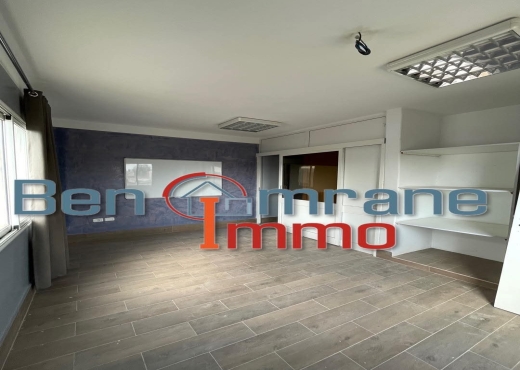 A louer Bureau S+3 à Ennkhilet