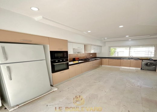 Villa Duplex S+4 Avec Piscine