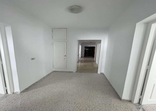 📍 ENNASR 1 – APPARTEMENT S+4 TRANSFORMÉ EN S+3 À