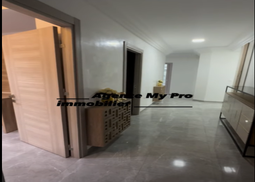 A vendre Appartement S+4 Sousse Khezema