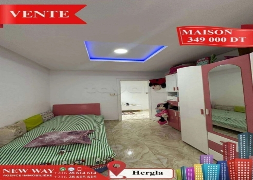 Maison à Hergla, Proche de toutes Commodités