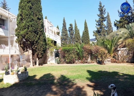 🏡 Maison spacieuse avec grand jardin à vendre