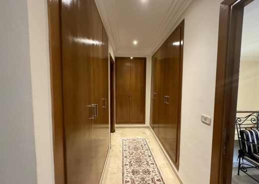 A Vendre Triplex à La Soukra
