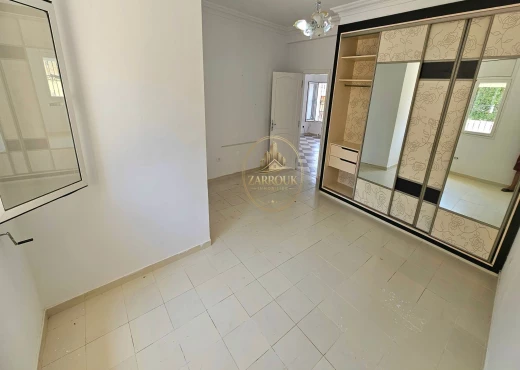 villa À Vendre à BIZERTE - villa à deux  niveaux  et sous-sol - Immobiliere.tn