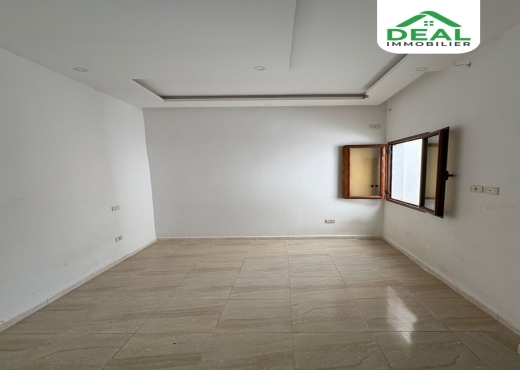 عمارة ذات طابقين بحي الرياض - سوسة