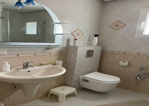 A louer a l'année a hammamet zone miramar un appar