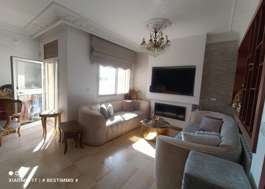 A vendre S+4 a Cité El Ghazela