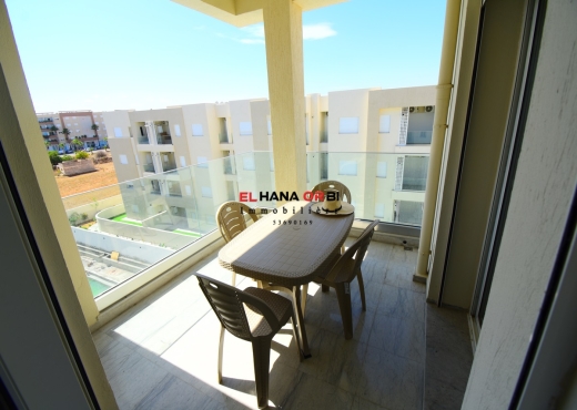 un bien avec piscine a louer