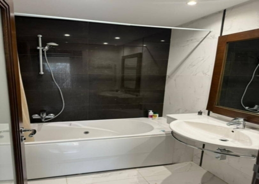 À Louer – Superbe S+3 Meublé avec Jardin Privatif