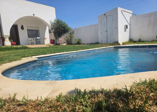 villa a vendre avec piscine