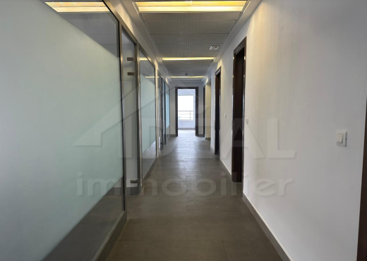 AL Bureau 220m² au Lac2