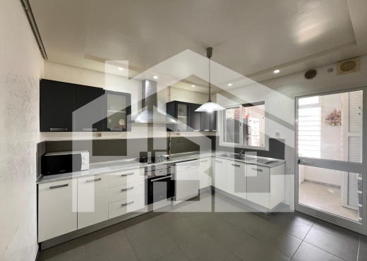 A vendre S+3 de 146 m² à Ennasr 1