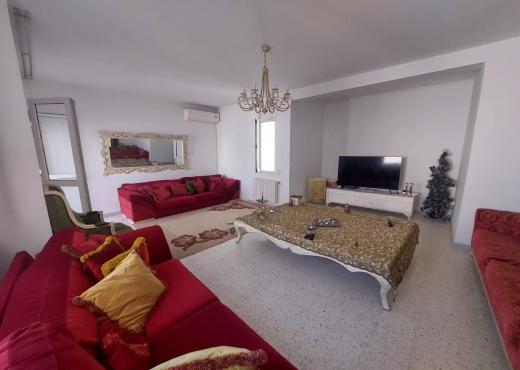 A Vendre Appart S+4 Cité Ennasr2