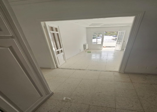 Appartement S+3 à louer à Ennaser