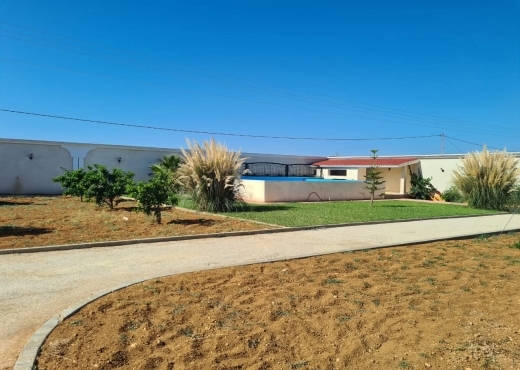 A Vendre ferme avec Villa à Sidi Thabet