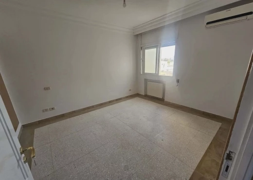 Appartement À Louer à TUNIS - 📍 JARDINS D'EL MENZAH 2 : A LOUER – APPARTEMENT S - Immobiliere.tn - Photo 3