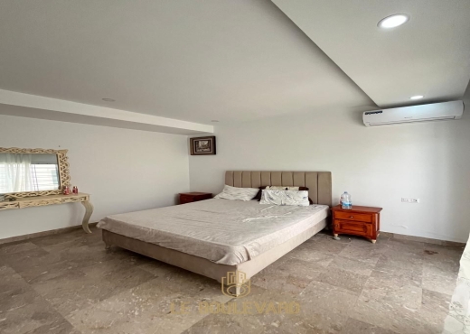 Villa Duplex S+4 Avec Piscine