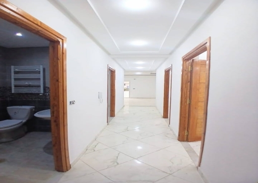 À louer une étage de villa S+3 aux Kram