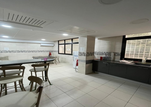 Bureau en 520m² à louer au CUN