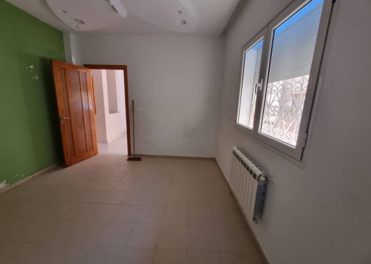 A vendre une maison à Boumhel