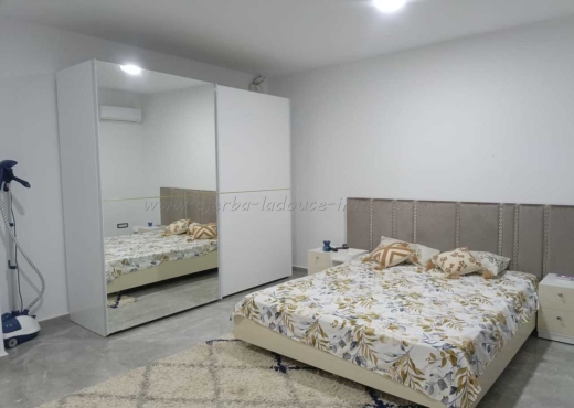 villa À Louer à MEDENINE - À LOUER À L’ANNÉE MAISON  A DJERBA - Immobiliere.tn - Photo 4